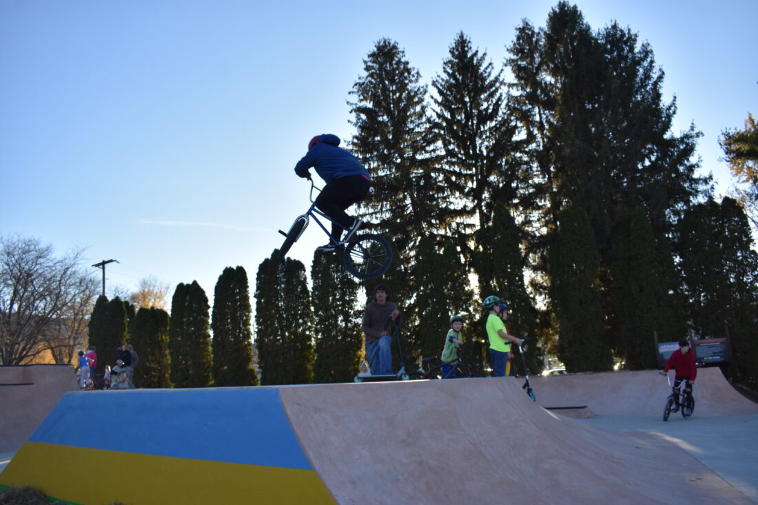 Skaters, cyclists and more turn out for upgraded LH skate park opening